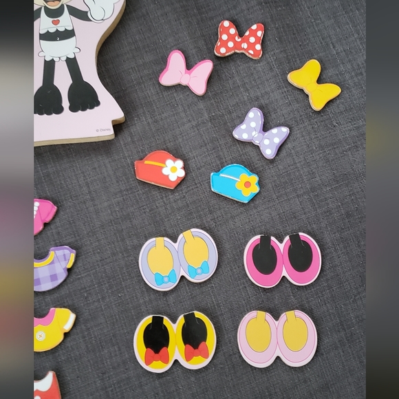 Melissa & Doug Wooden Magnetic Dress-Up - Picture 6 of 8